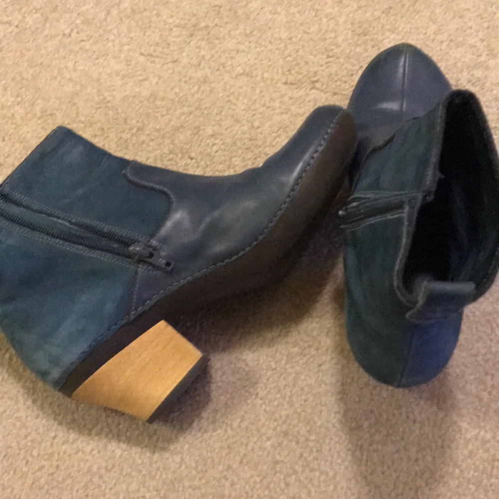 Camper blue boots